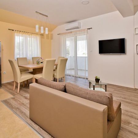 Apartments Mica Vrsi Ngoại thất bức ảnh