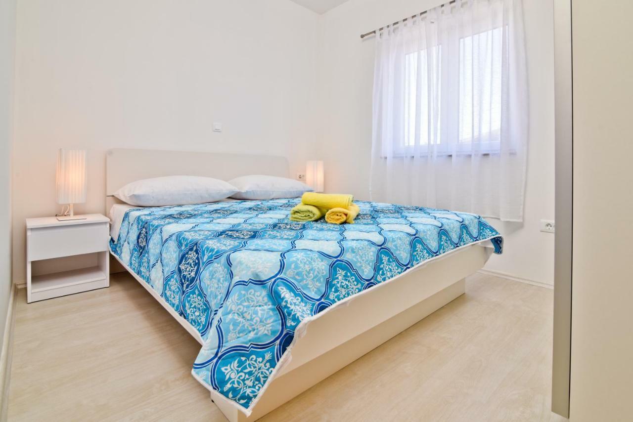 Apartments Mica Vrsi Ngoại thất bức ảnh