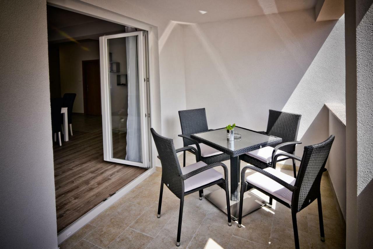 Apartments Mica Vrsi Ngoại thất bức ảnh