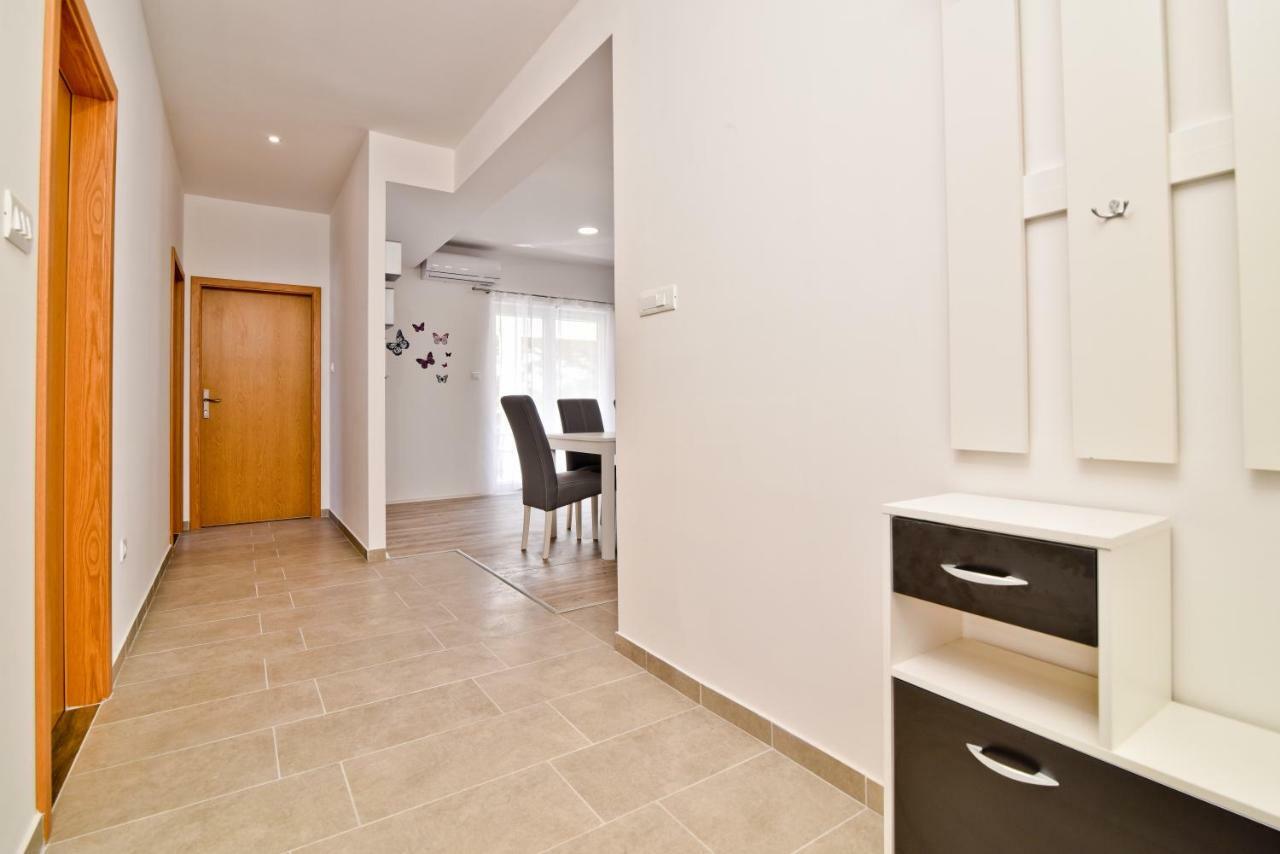 Apartments Mica Vrsi Ngoại thất bức ảnh