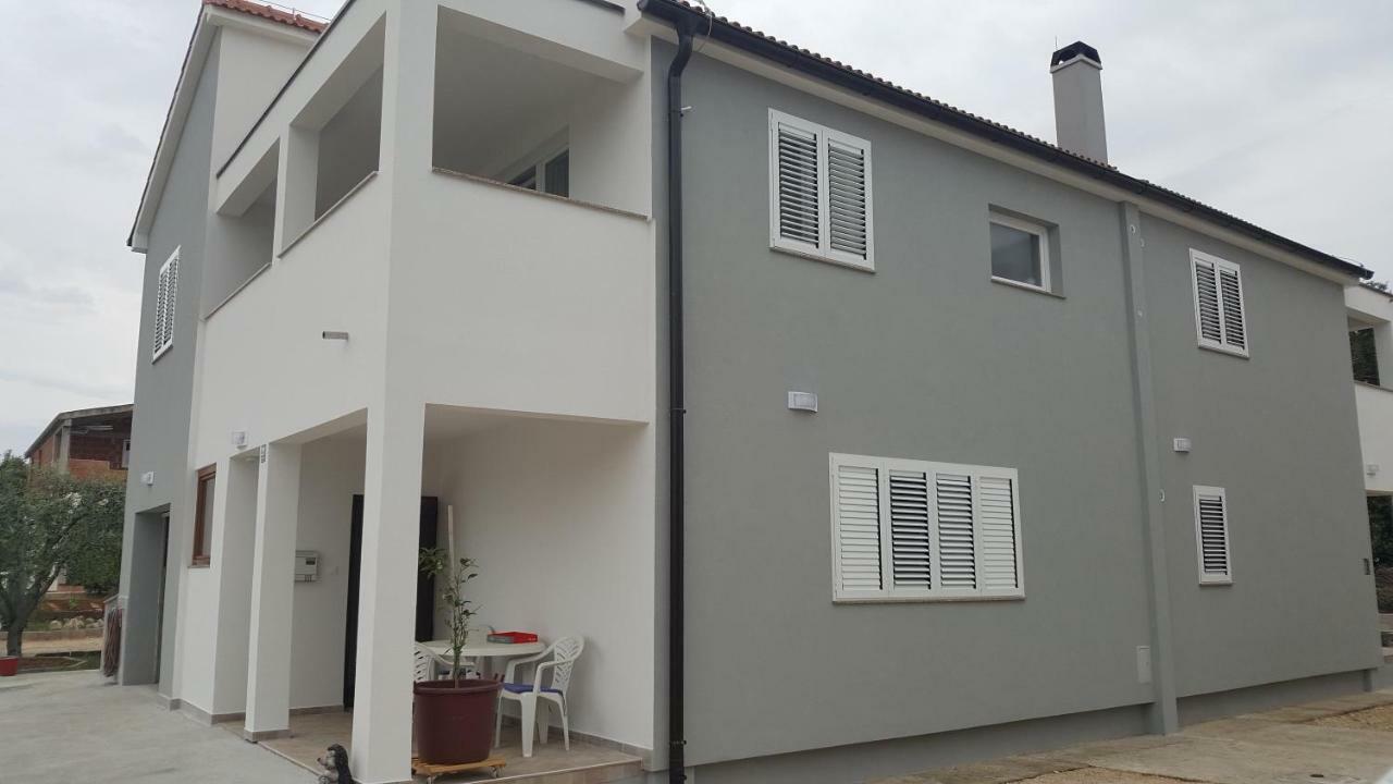 Apartments Mica Vrsi Ngoại thất bức ảnh